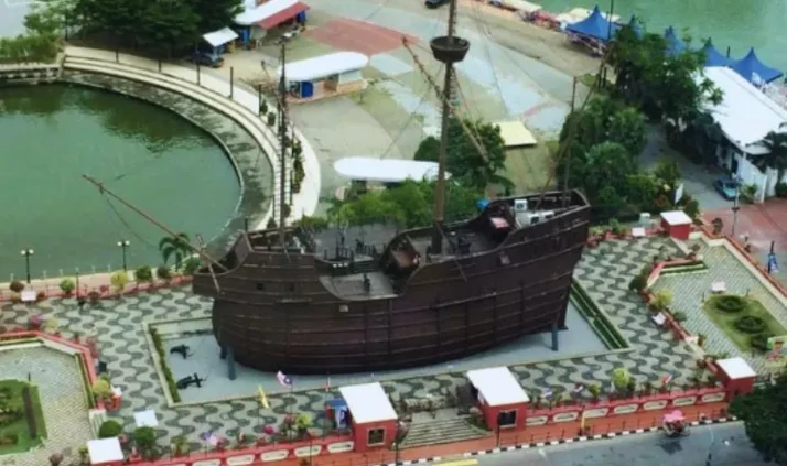muzium kapal samudera melaka menarik