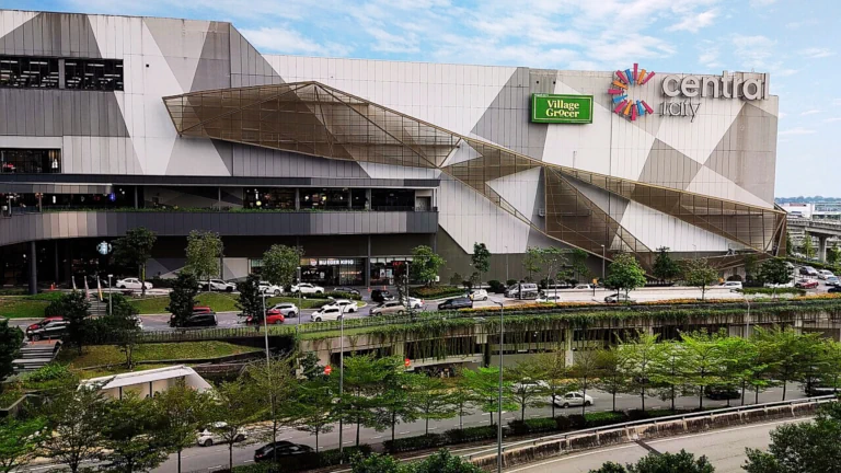 shopping-mall-popular-di-shah-alam