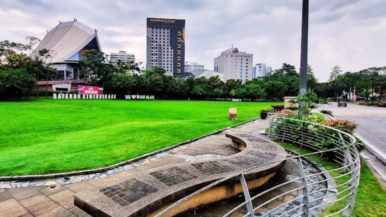 tempat menarik di shah alam untuk bergambar