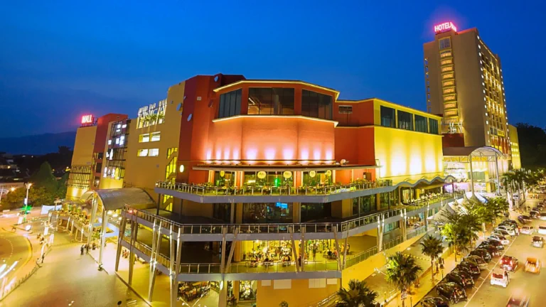 mall-popular-seremban-shopping-wayang-halal 